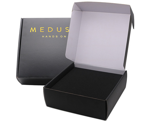 瓦楞折疊飛機(jī)盒 黑色包裝紙盒子定制工廠 瓦楞折疊飛機(jī)盒 黑色包裝紙盒子定制工廠